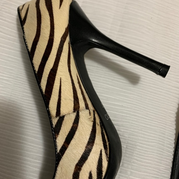 Shoes - Picture 4 of 13